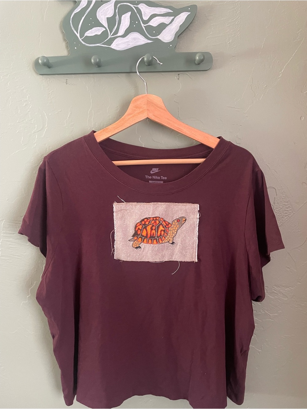 Nike Women’s Short Sleeve Tee in Deep Wine with Turtle Patch